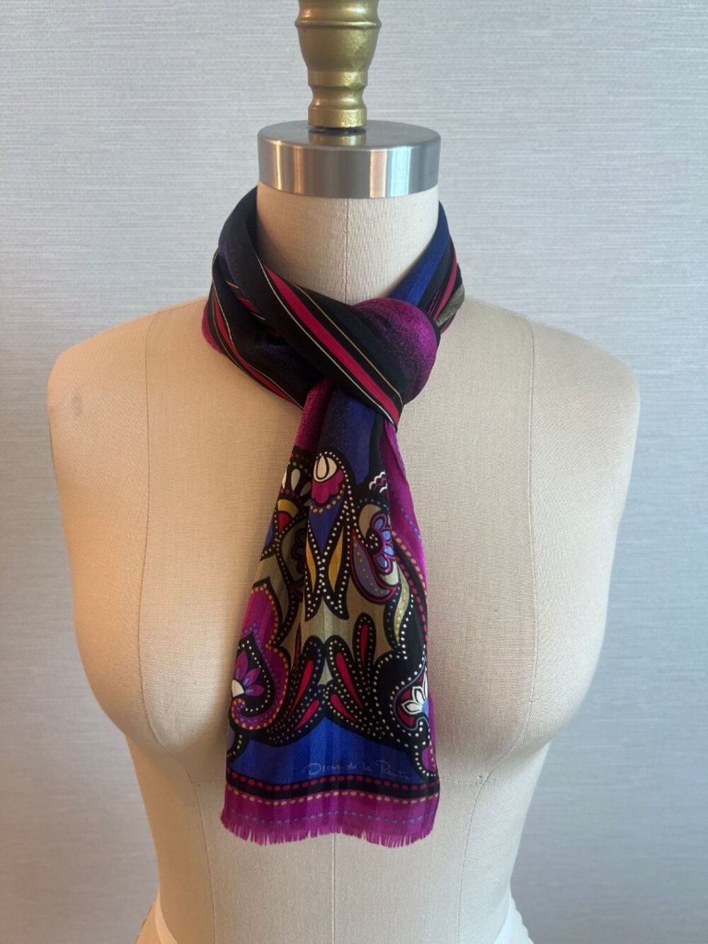 Oscar de la Renta Oblong Scarf 51" x 10" | Purple Paisley Border | Signature